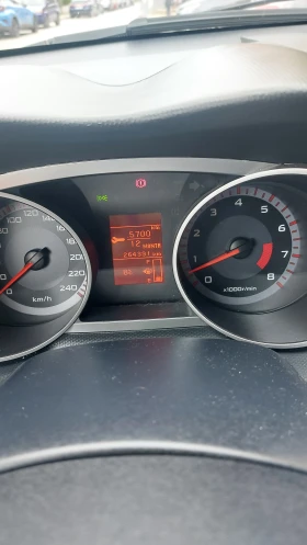 Mitsubishi Outlander 4х4 ръчка бензин, снимка 8