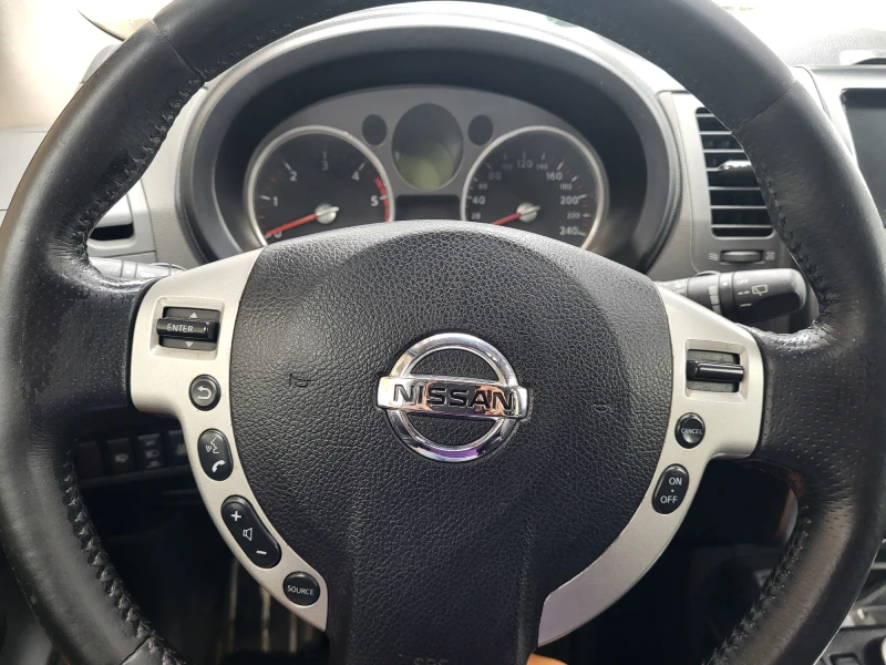 Nissan X-trail 2.0, снимка 11 - Автомобили и джипове - 52419261