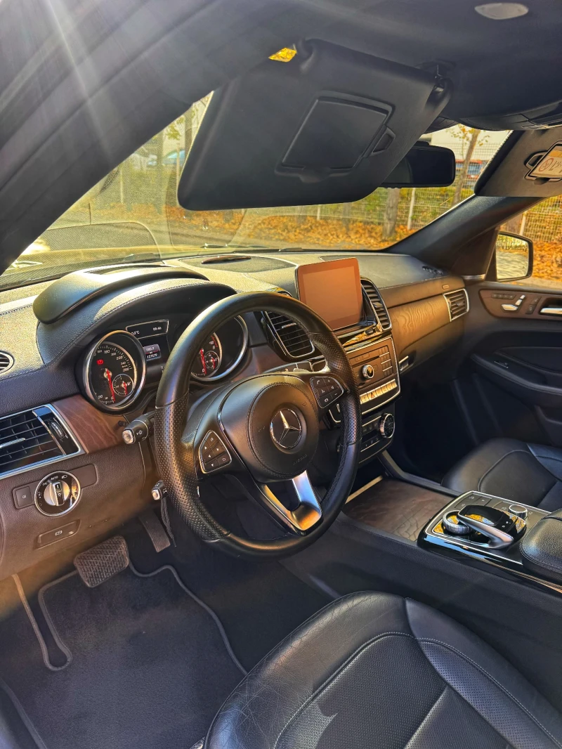 Mercedes-Benz GLS 350 AMG/Обдух/Подгрев/HeadUp/Печка/Панорма/360/Вакум/, снимка 3 - Автомобили и джипове - 52690851