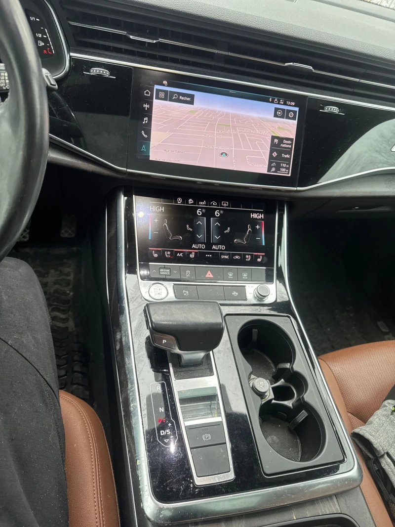 Audi Q8 CARFAX * * АВТО КРЕДИТ * * , снимка 10 - Автомобили и джипове - 52755897