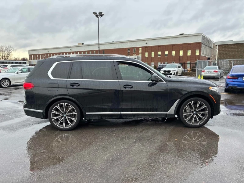 BMW X7 * xDrive40i * CARFAX * БЕЗ ПЪРВОНАЧАЛНА ВНОСКА, снимка 3 - Автомобили и джипове - 53136539