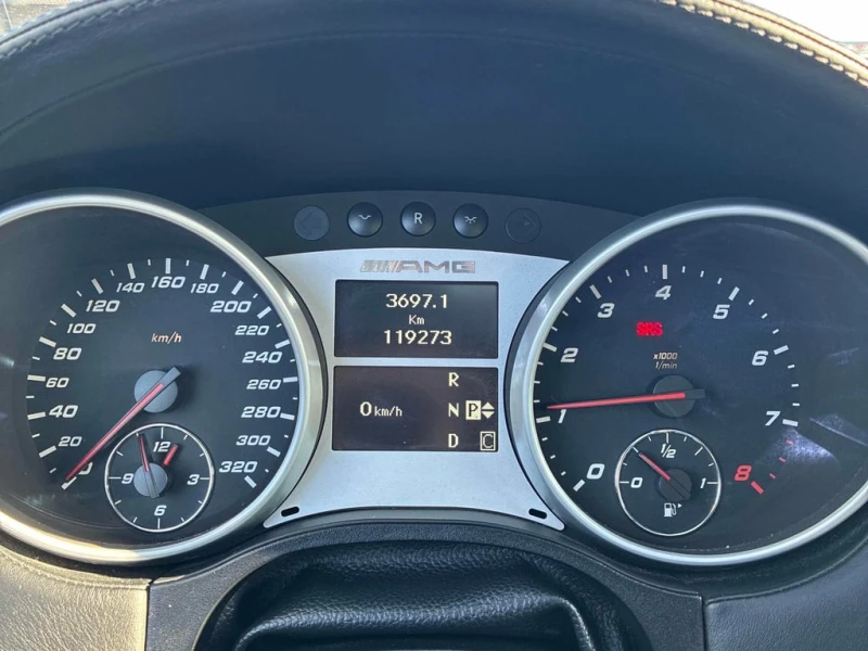 Mercedes-Benz ML 63 AMG * CARFAX * БЕЗ ПЪРВОНАЧАЛНА ВНОСКА, снимка 8 - Автомобили и джипове - 53179427