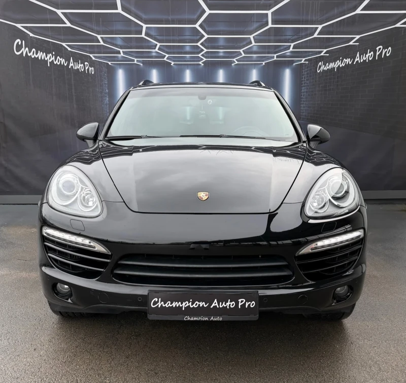 Porsche Cayenne 3.0 D, снимка 2 - Автомобили и джипове - 53463286