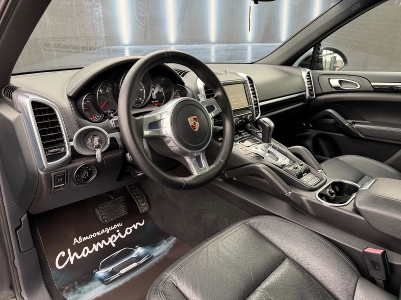 Porsche Cayenne 3.0 D, снимка 8 - Автомобили и джипове - 53463286