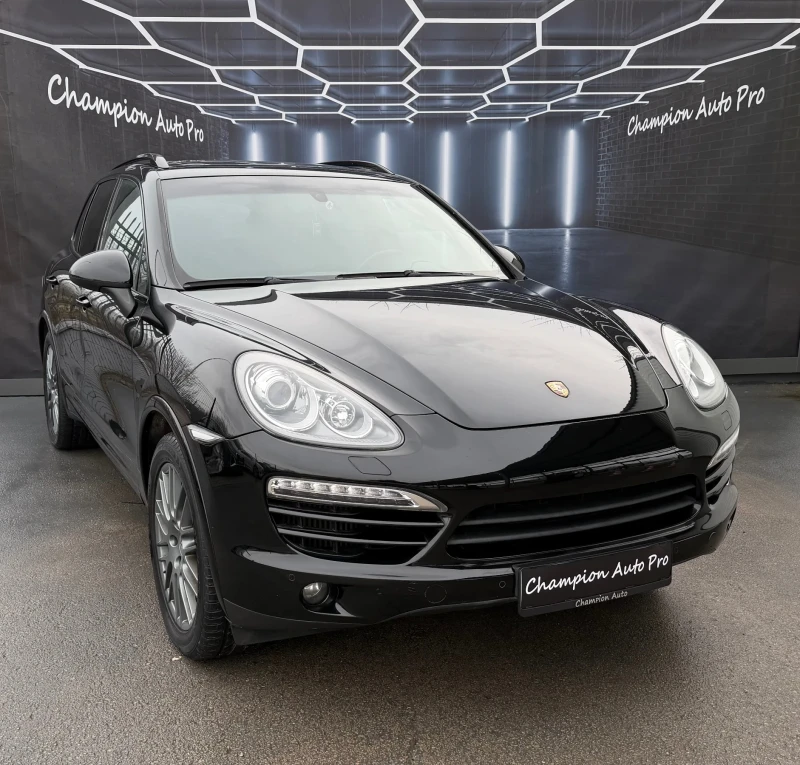 Porsche Cayenne 3.0 D, снимка 3 - Автомобили и джипове - 53463286