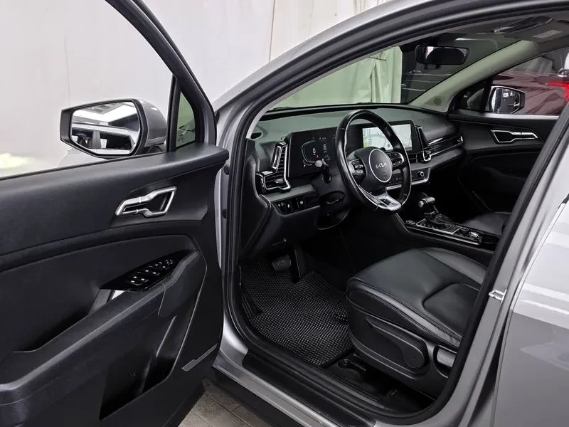 Kia Sportage DIESEL 2.0 4WD TRENDY, снимка 10 - Автомобили и джипове - 55314154