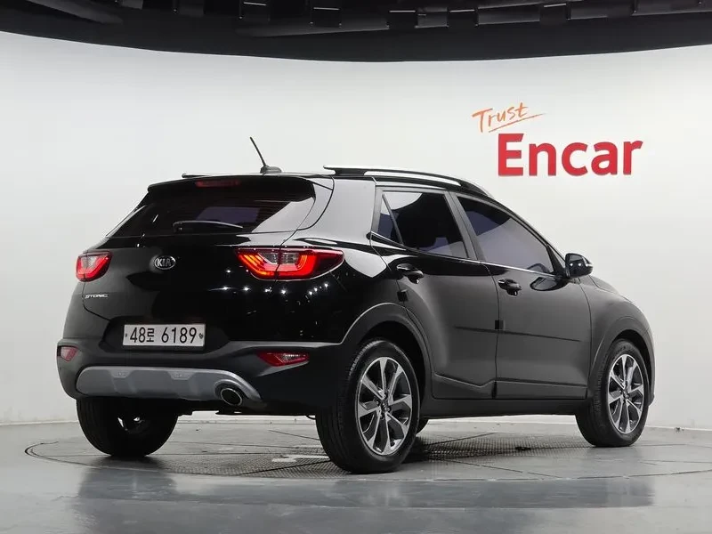Kia Stonic Diesel 1.6 Prestige, снимка 2 - Автомобили и джипове - 56322331
