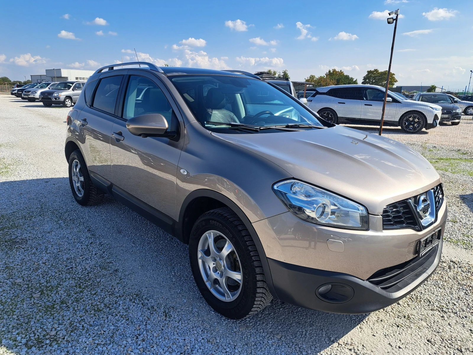Nissan Qashqai 2.0 / | Mobile.bg   5