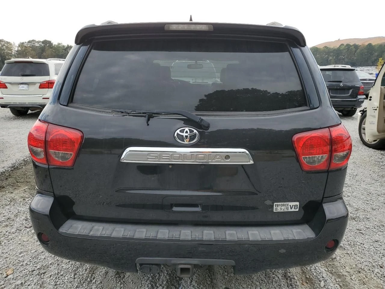 Toyota Sequoia  - изображение 6