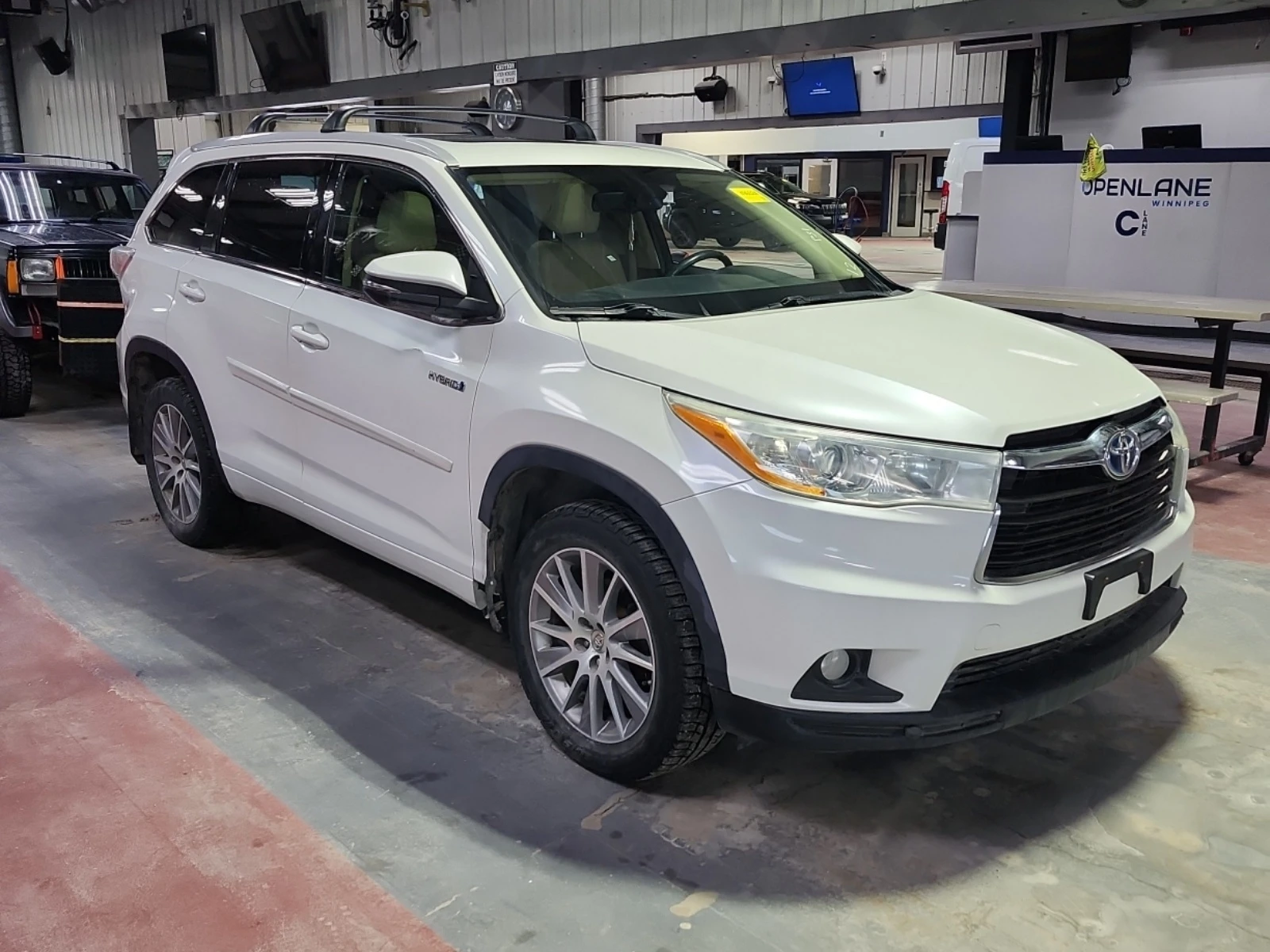 Toyota Highlander HYBRID XLE * * 8 МЕСТА * * CARFAX * * АВТО КРЕДИТ, снимка 2 - Автомобили и джипове - 53919009