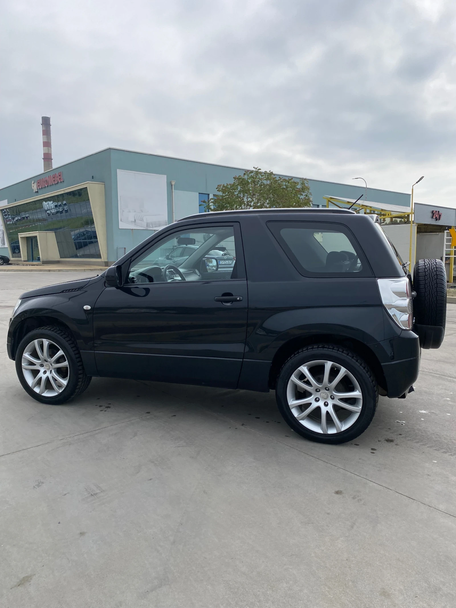 Suzuki Vitara 1.6 i, снимка 2 - Автомобили и джипове - 54508975