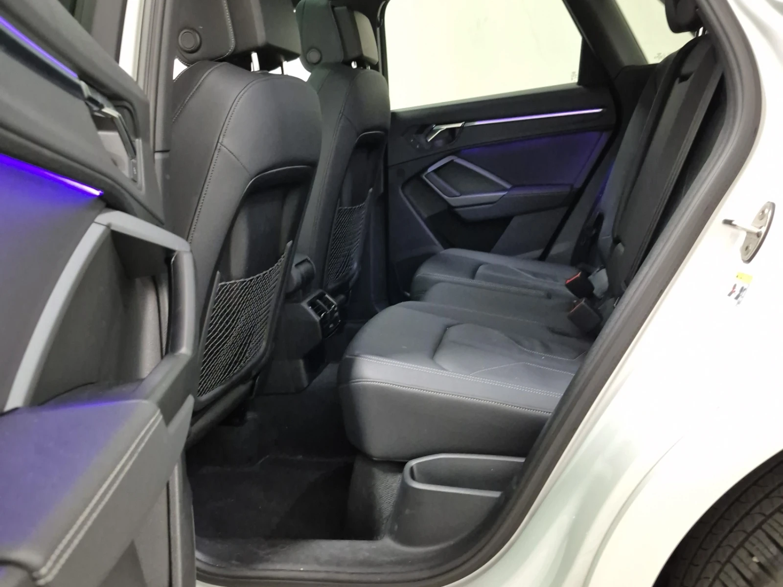 Audi Q3 Progressiv * CARFAX * АВТО КРЕДИТ * , снимка 11 - Автомобили и джипове - 54804301