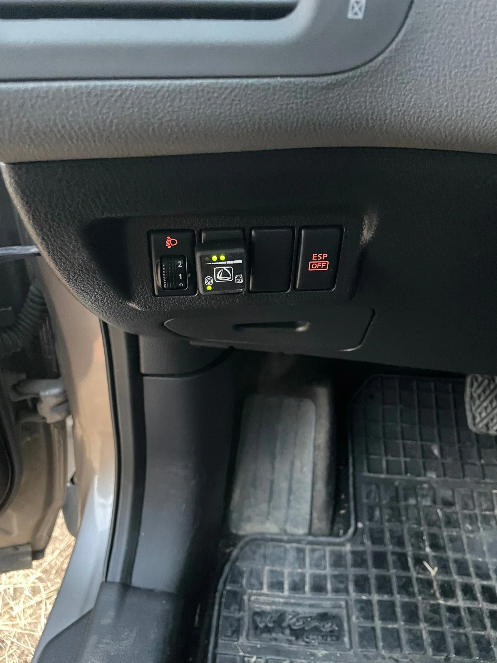 Nissan X-trail, снимка 12 - Автомобили и джипове - 55174753