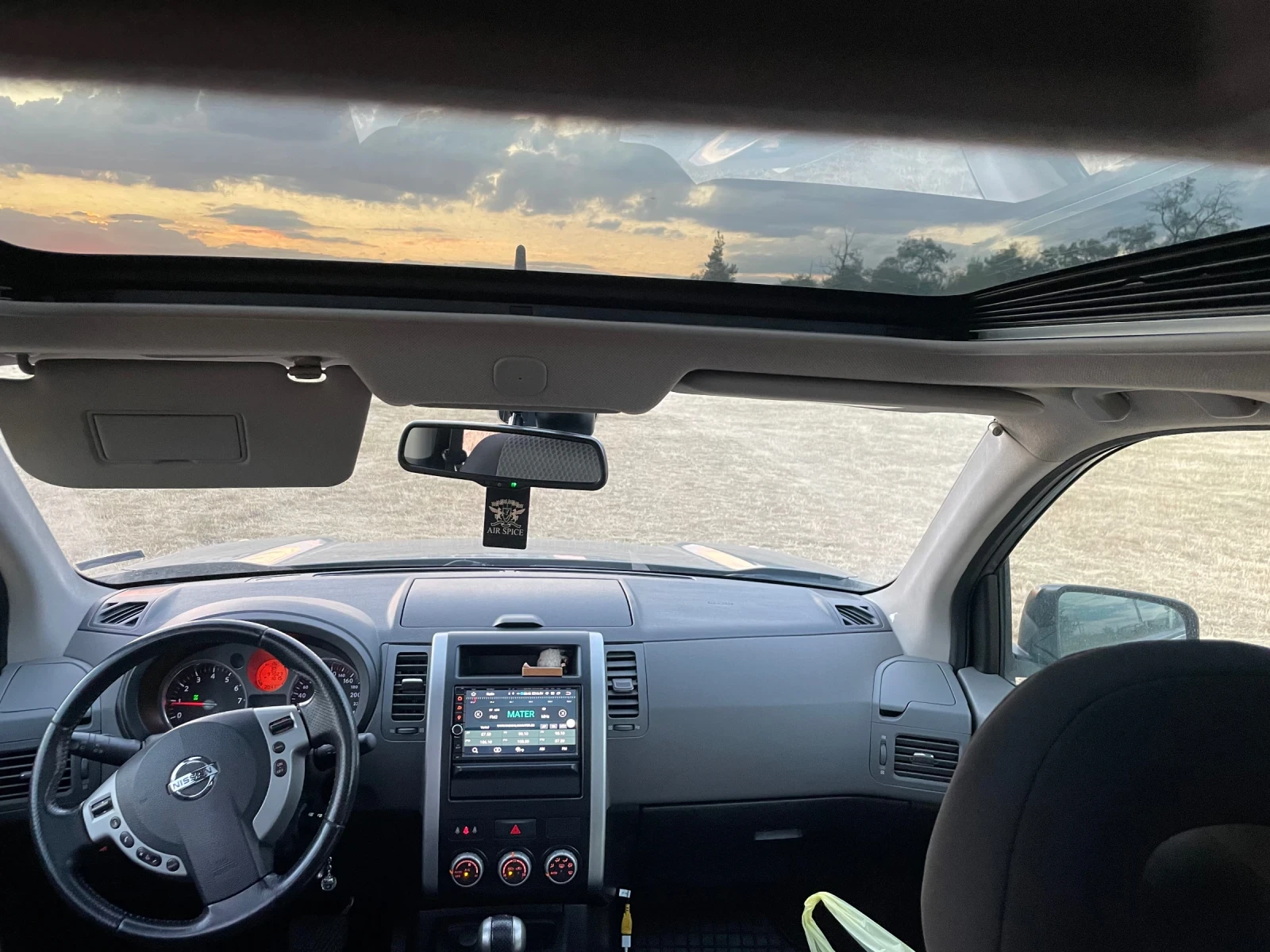 Nissan X-trail, снимка 11 - Автомобили и джипове - 55174753