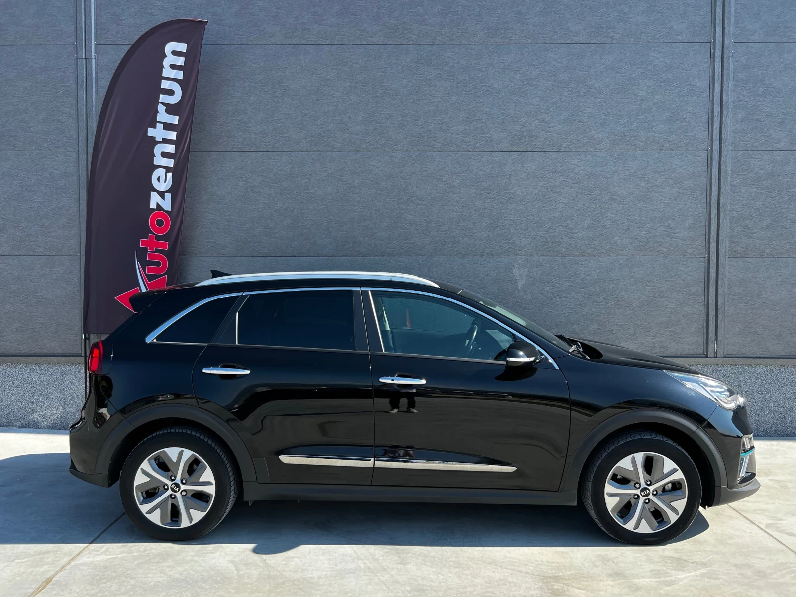 Kia Niro electric Premium , снимка 7 - Автомобили и джипове - 55625578