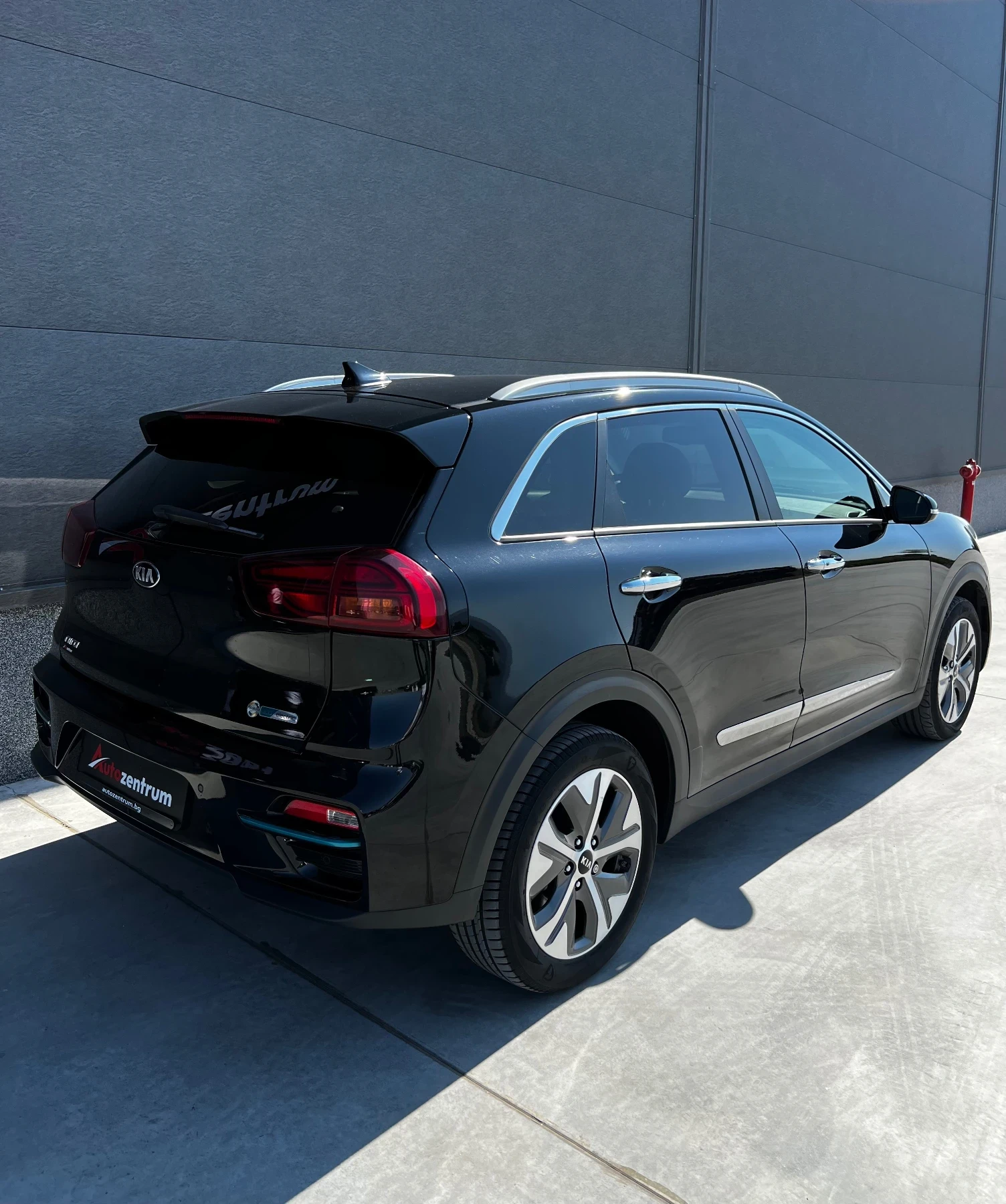 Kia Niro electric Premium , снимка 4 - Автомобили и джипове - 55625578