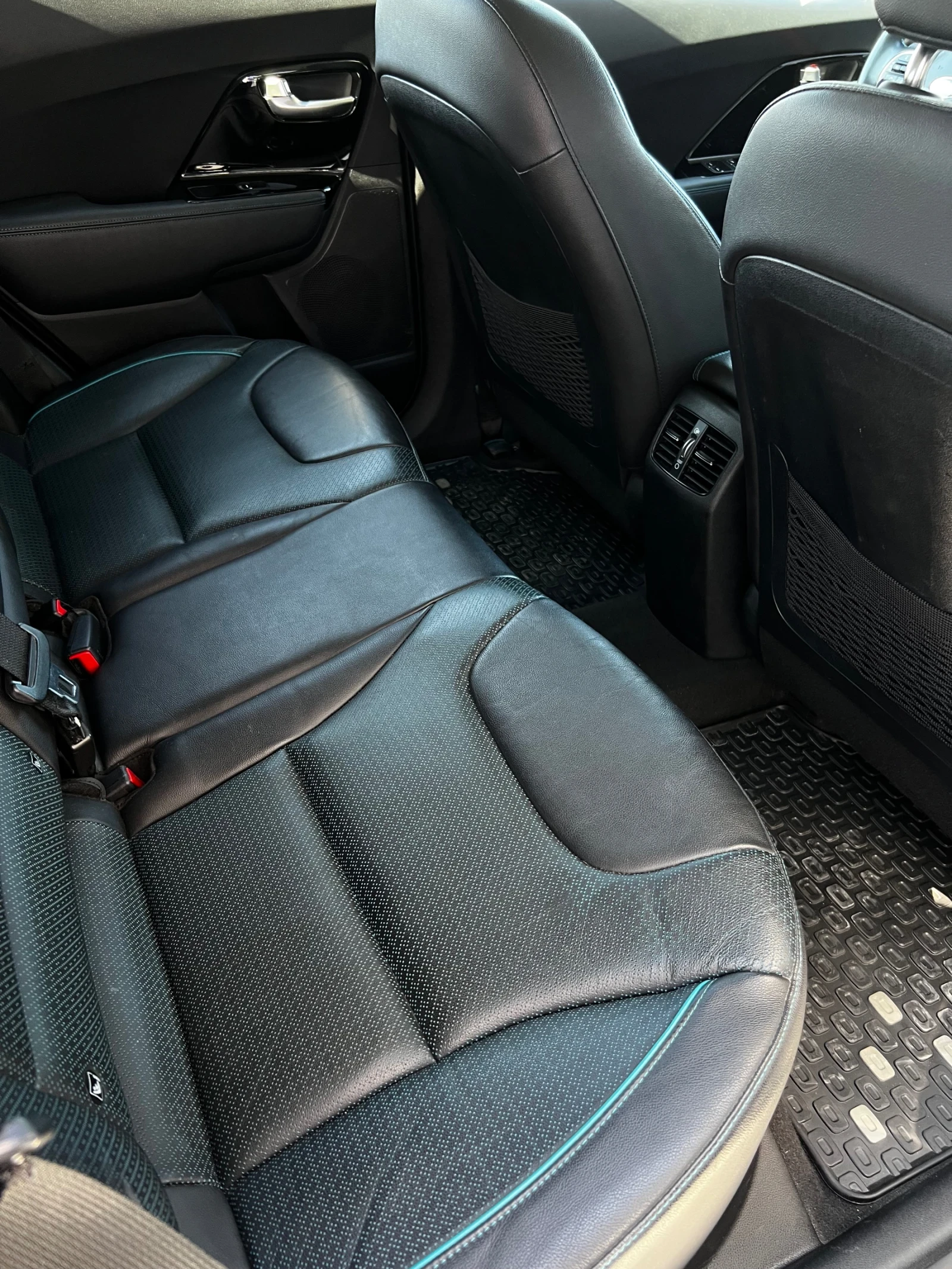 Kia Niro electric Premium , снимка 13 - Автомобили и джипове - 55625578
