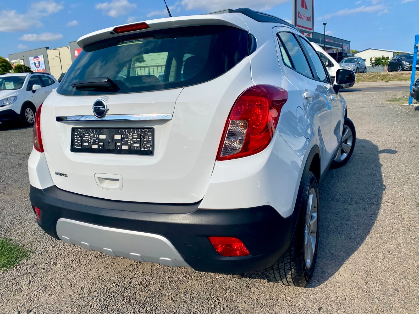 Opel Mokka, снимка 2 - Автомобили и джипове - 55659339