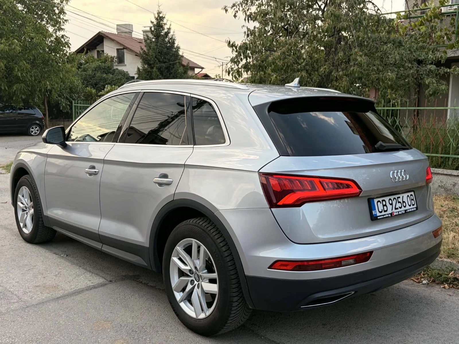 Audi Q5, снимка 3 - Автомобили и джипове - 56117840