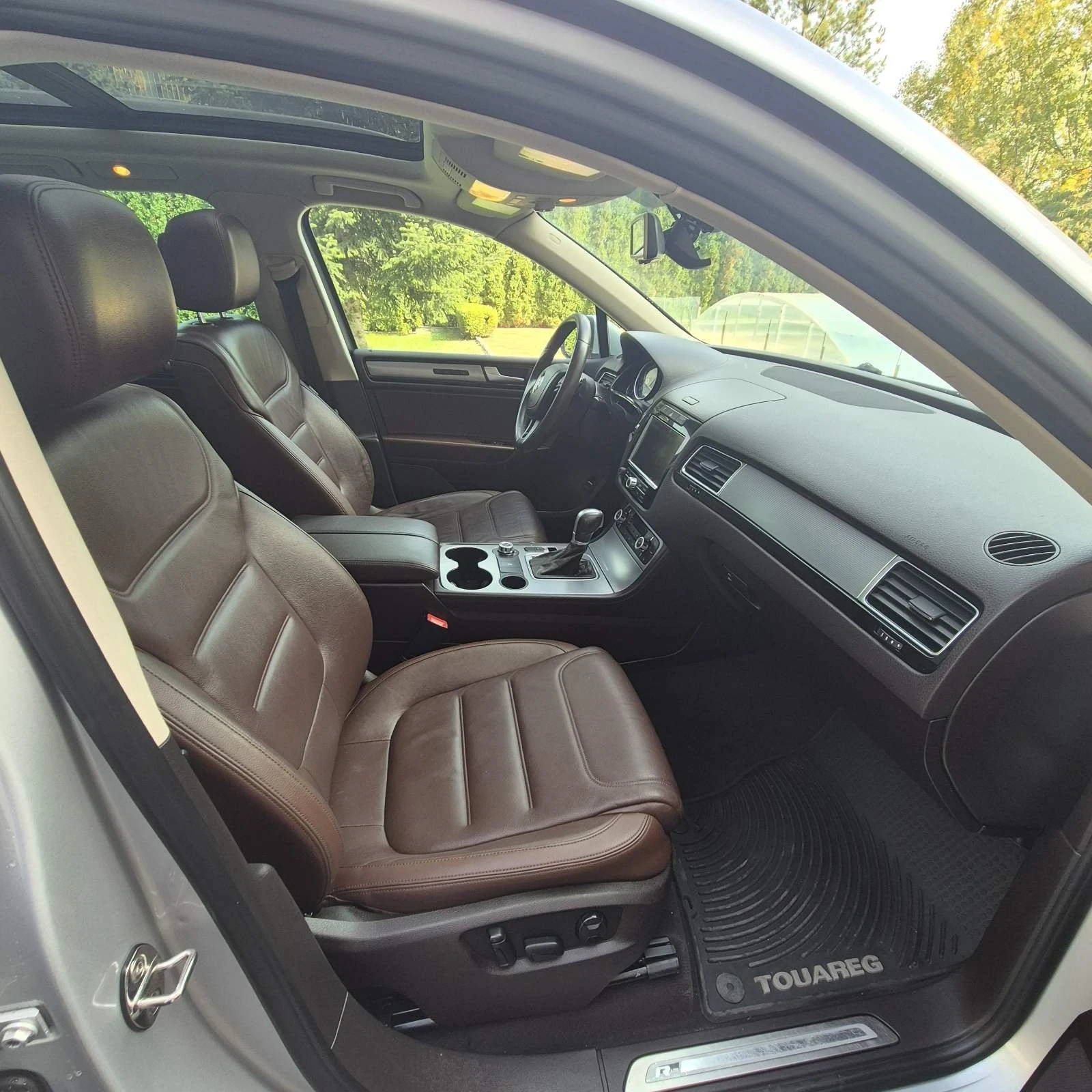VW Touareg R line, снимка 8 - Автомобили и джипове - 56624236
