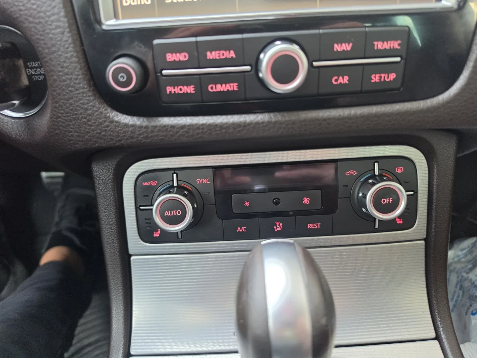 VW Touareg R line, снимка 15 - Автомобили и джипове - 56624236