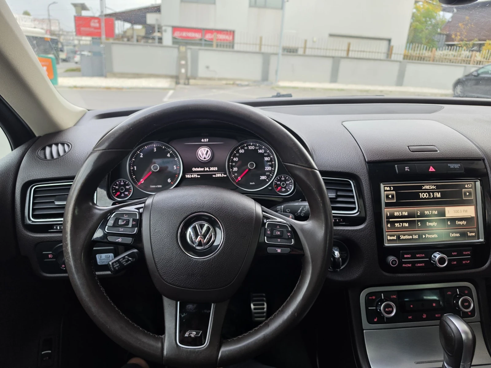 VW Touareg R line, снимка 12 - Автомобили и джипове - 56624236