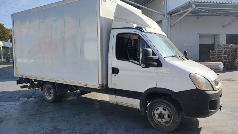 Iveco Daily, снимка 4 - Бусове и автобуси - 47830093