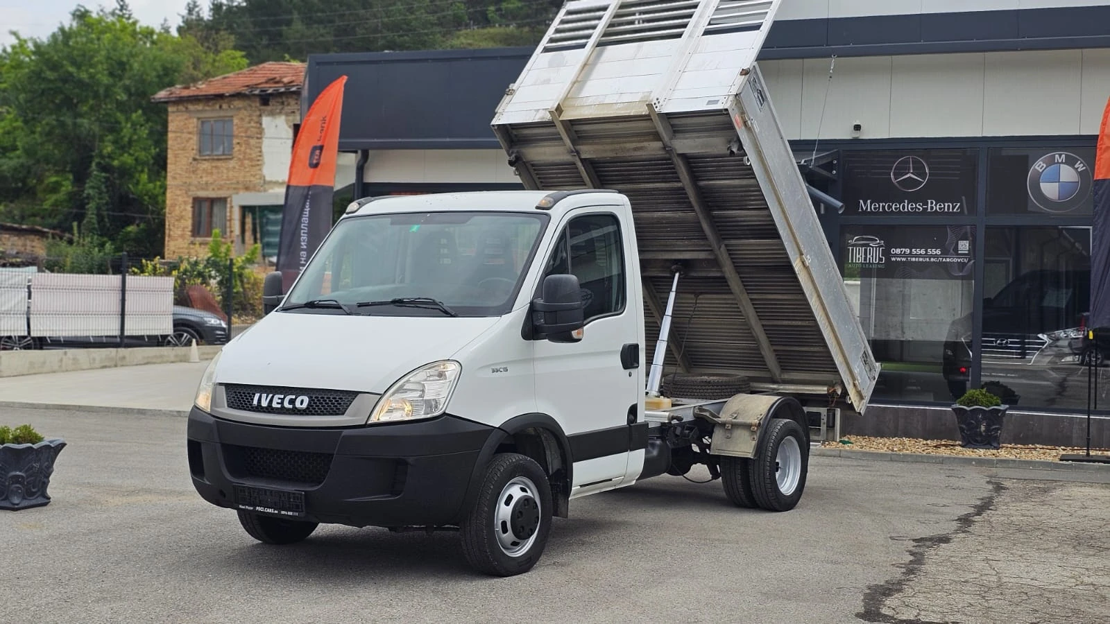 Iveco Daily 35C15 3.0D 6SP CH-ДВОЙНИ РЕСОРИ-ТЕМПОМАТ-ЛИЗИНГ, снимка 3 - Бусове и автобуси - 55221464
