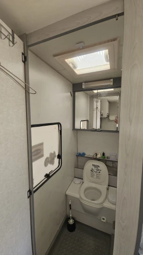 Каравана Burstner Holidey, снимка 12