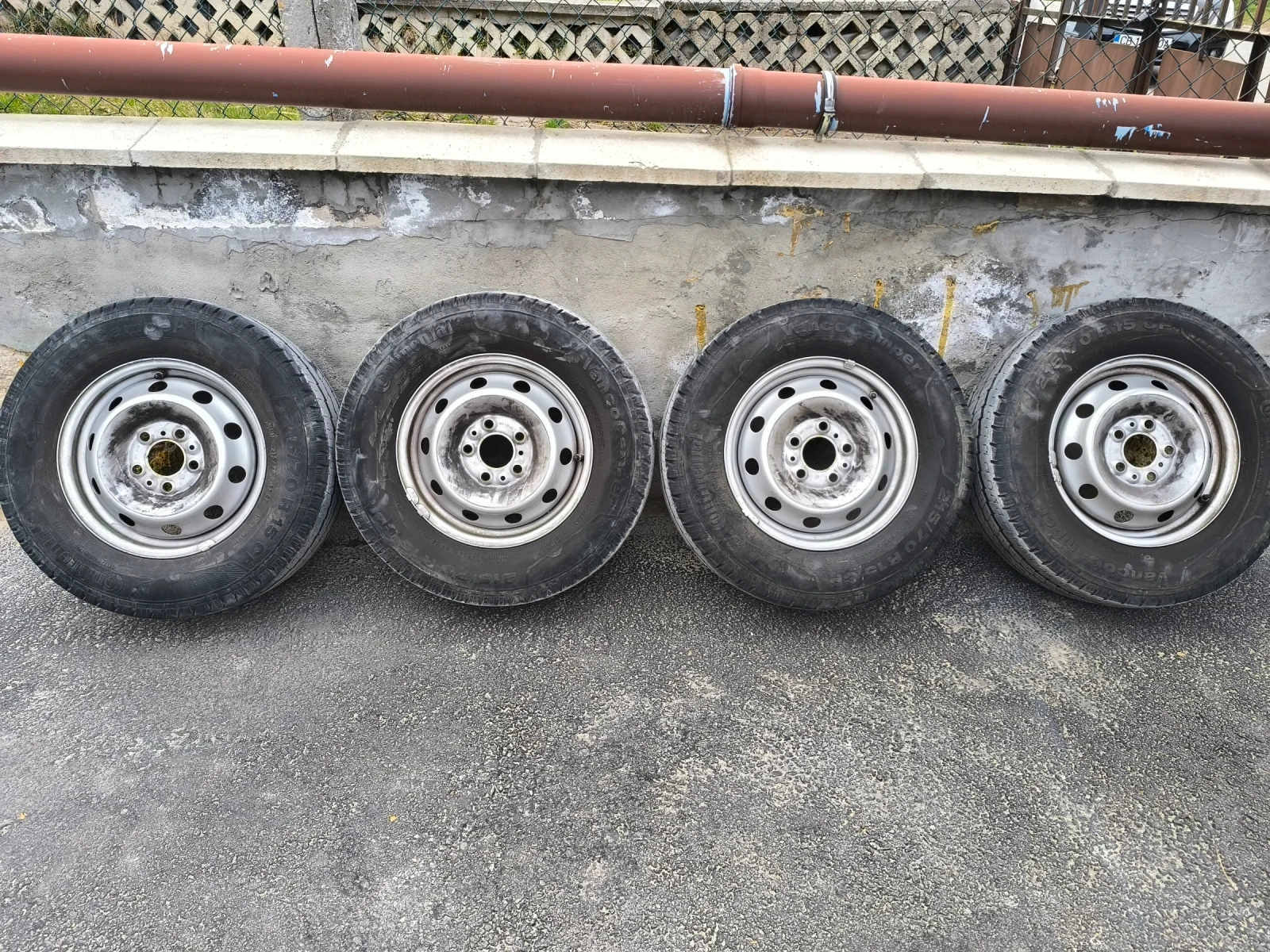 Гуми с джанти Continental 215/70R15