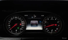 Mercedes-Benz E 200, снимка 9