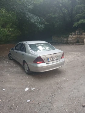 Mercedes-Benz C 220 2.2 | Mobile.bg    5