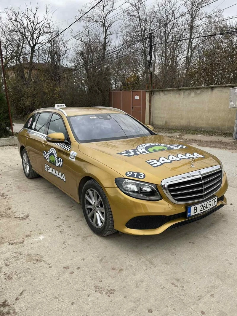 Mercedes-Benz E 220, снимка 13 - Автомобили и джипове - 47174235