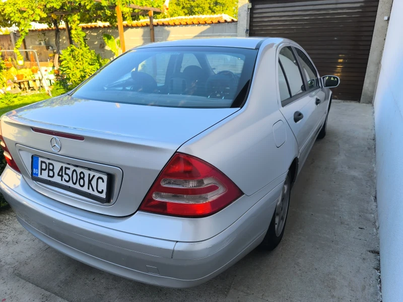 Mercedes-Benz C 180, снимка 5 - Автомобили и джипове - 47356998