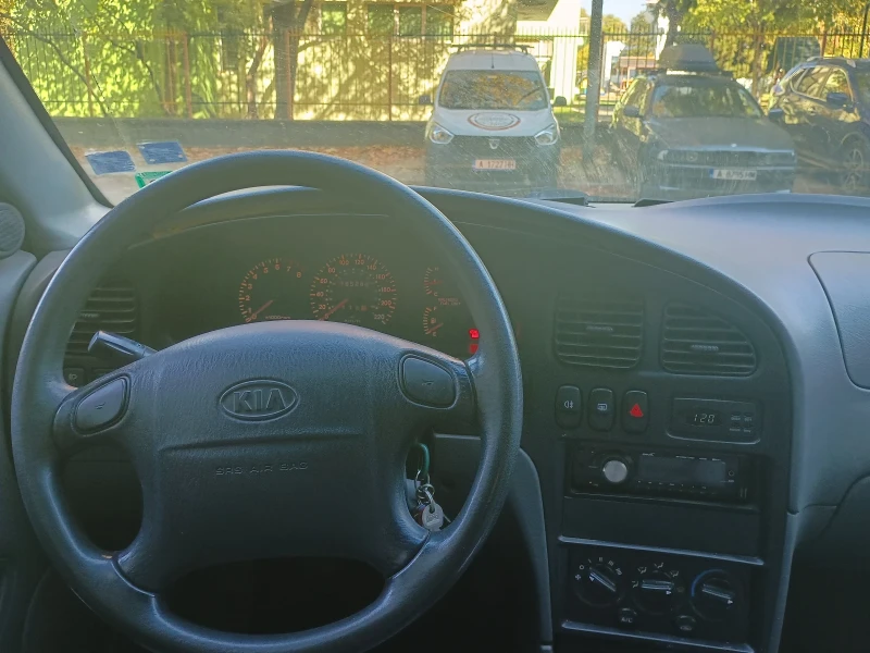 Kia Shuma 1.5 i, снимка 7 - Автомобили и джипове - 48256444