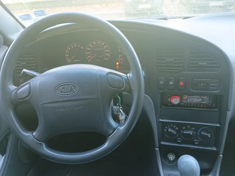 Kia Shuma 1.5 i, снимка 8 - Автомобили и джипове - 48256444