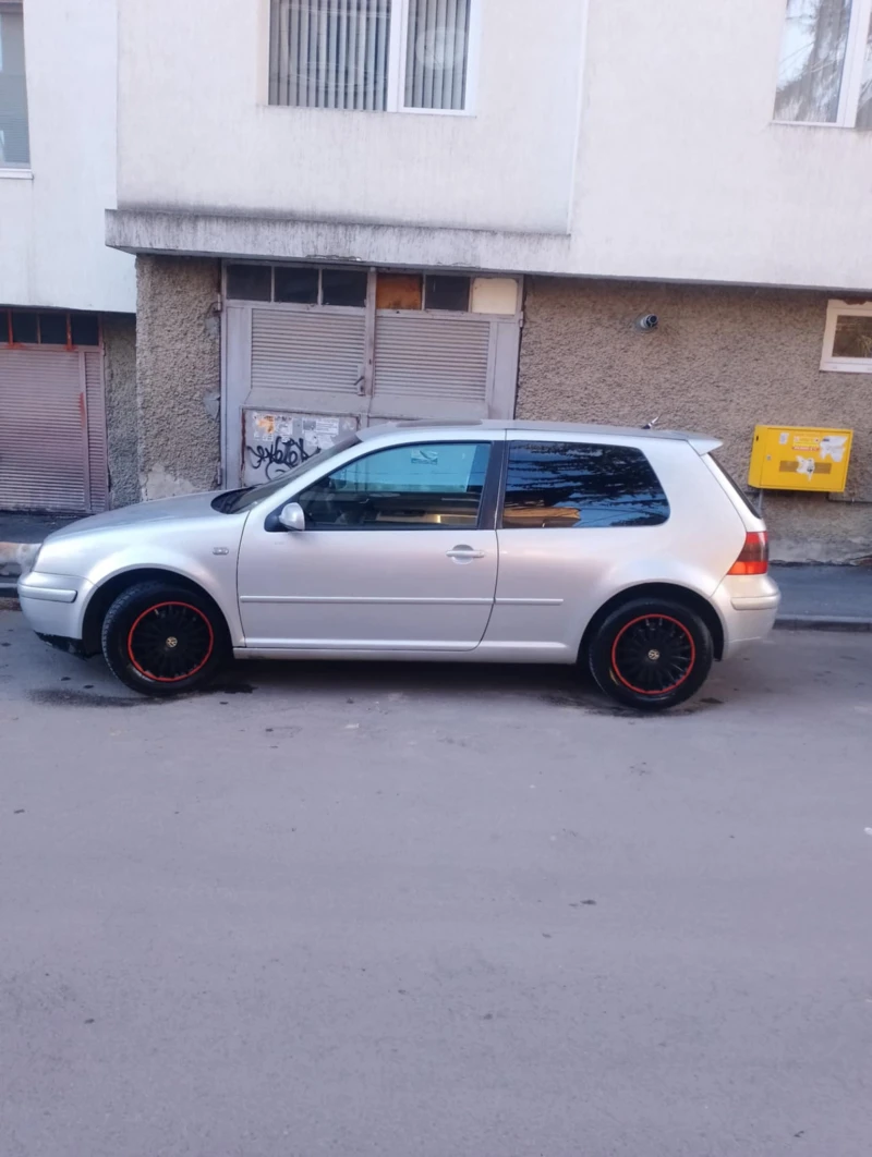 VW Golf, снимка 5 - Автомобили и джипове - 48757935