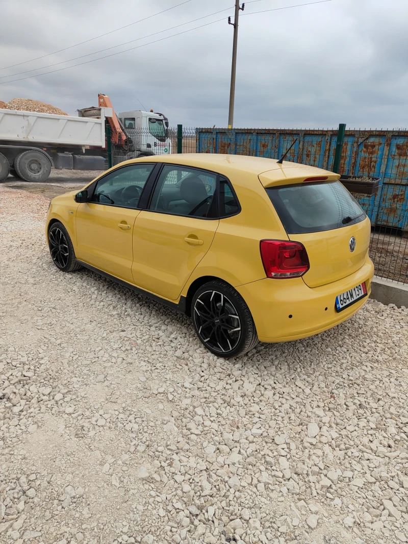 VW Polo, снимка 2 - Автомобили и джипове - 49560741