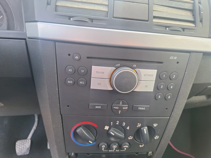 Opel Meriva 1.7, снимка 8 - Автомобили и джипове - 52514237