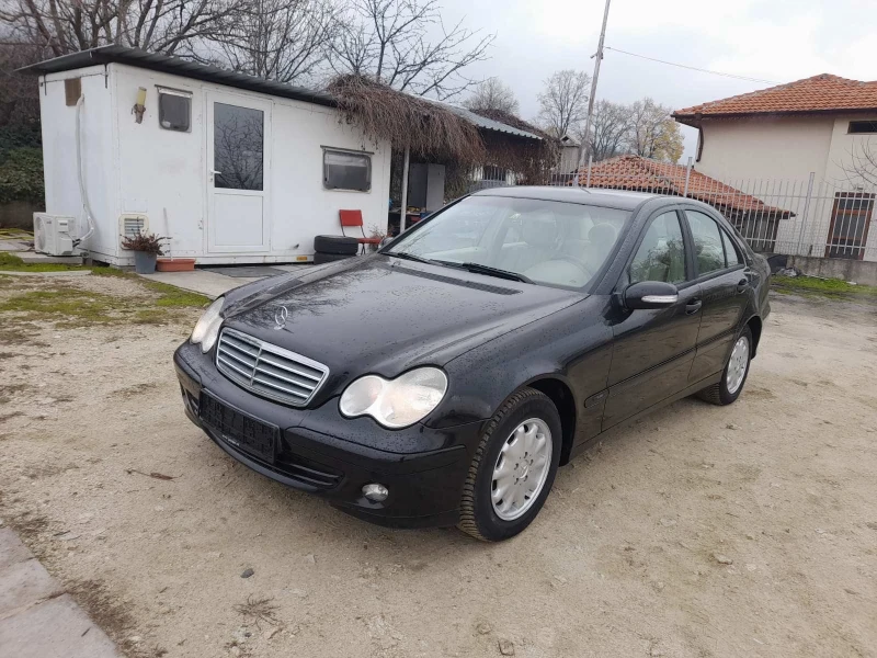 Mercedes-Benz C 220 2.2 CDI , снимка 5 - Автомобили и джипове - 52883799