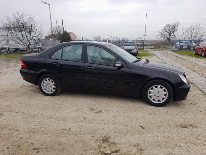Mercedes-Benz C 220 2.2 CDI , снимка 7 - Автомобили и джипове - 52883799