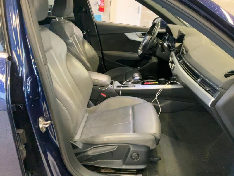 Audi A4  Mild-Hybrid S line, снимка 11 - Автомобили и джипове - 53179935