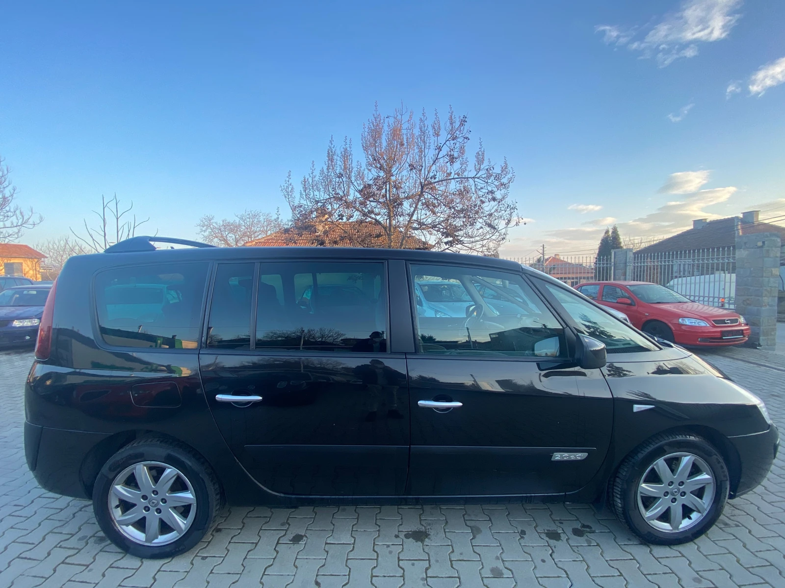 Renault Espace 2.0dci 150 к.с - изображение 6