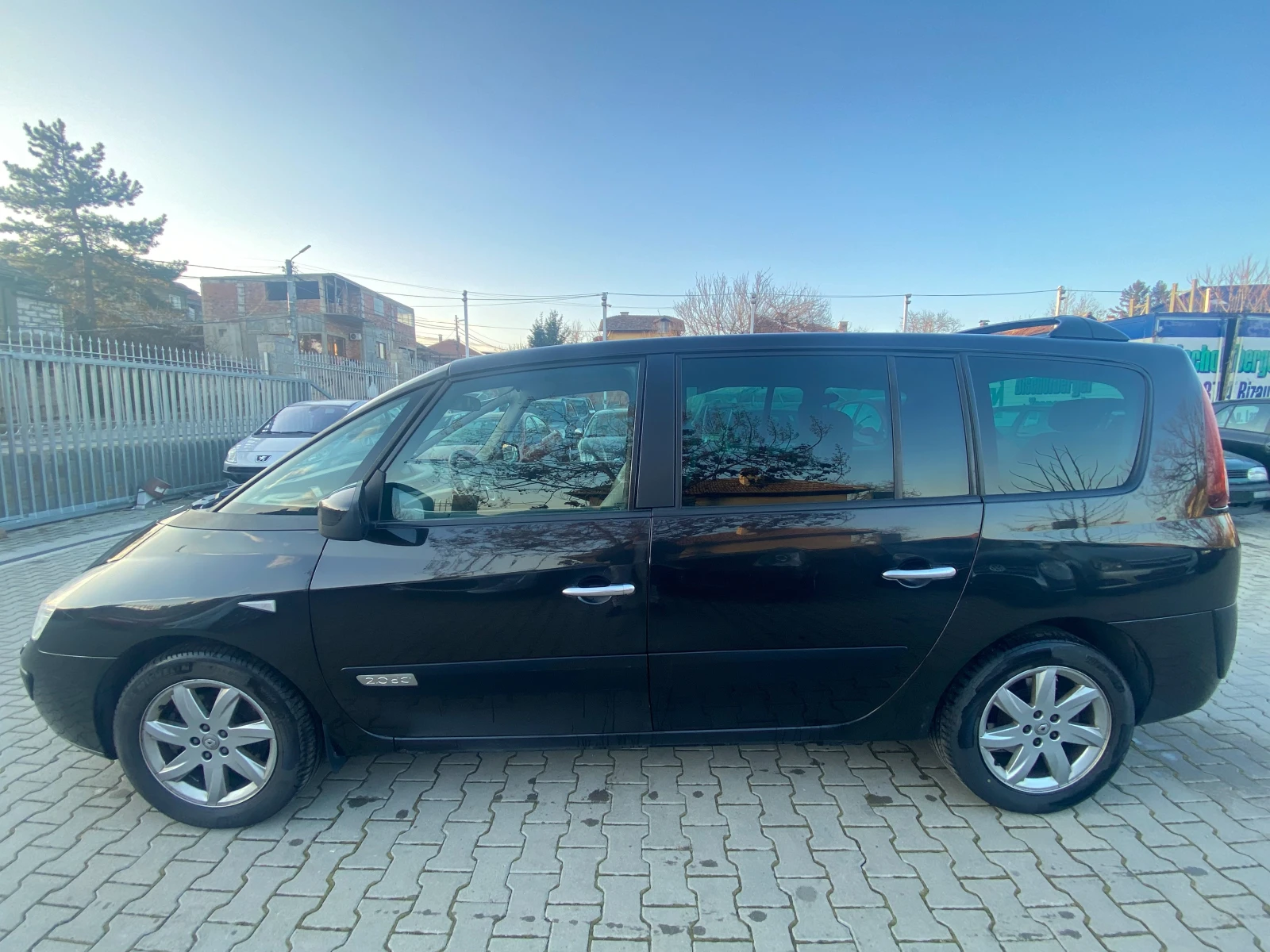 Renault Espace 2.0dci 150 к.с - изображение 2