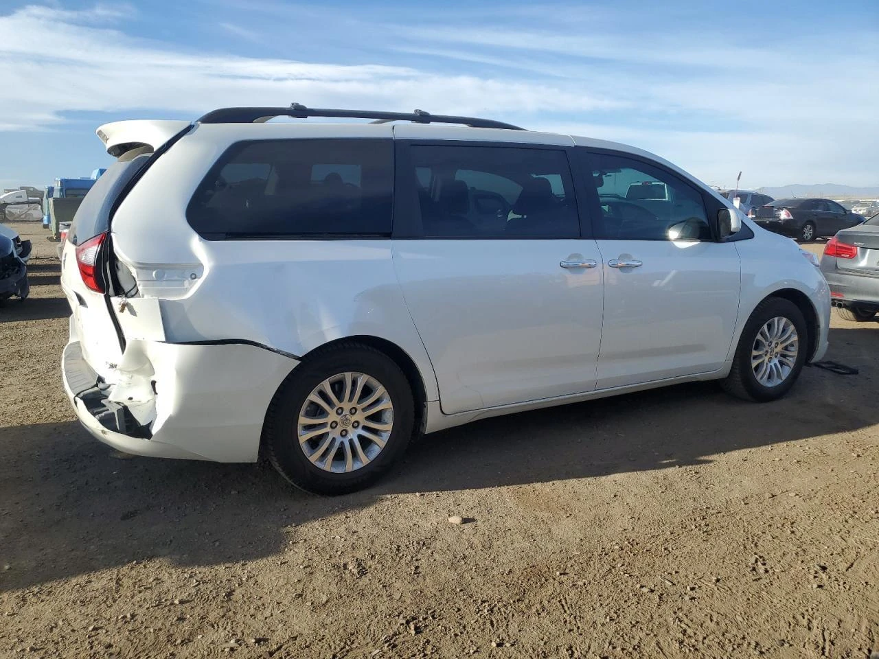 Toyota Sienna XLE 3.5 * ЛИЗИНГ*  - изображение 4