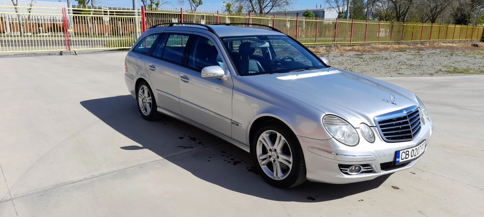 Mercedes-Benz E 320  - изображение 4