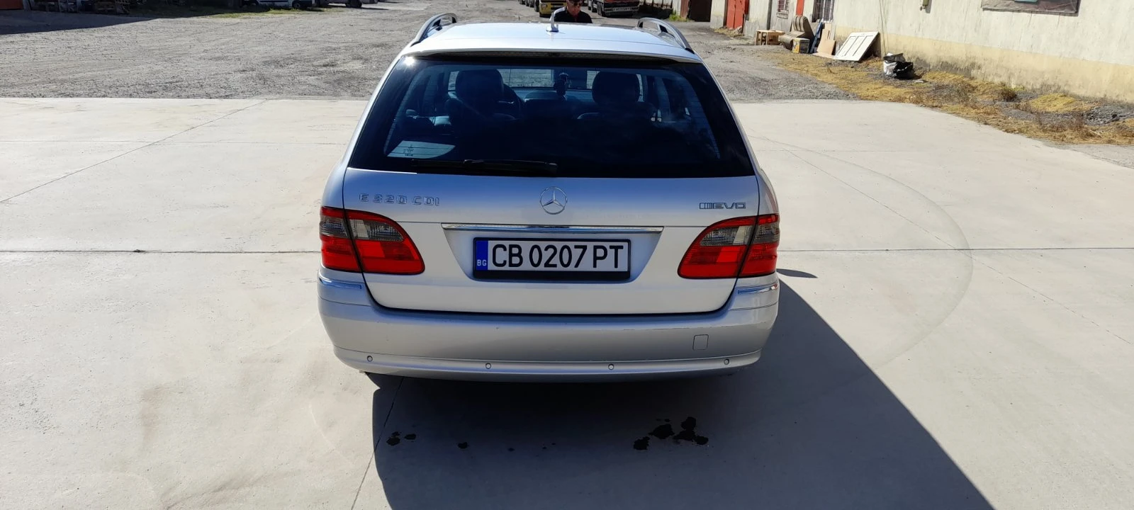 Mercedes-Benz E 320  - изображение 6