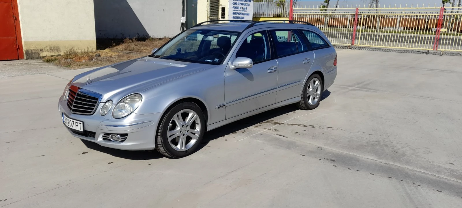 Mercedes-Benz E 320  - изображение 2