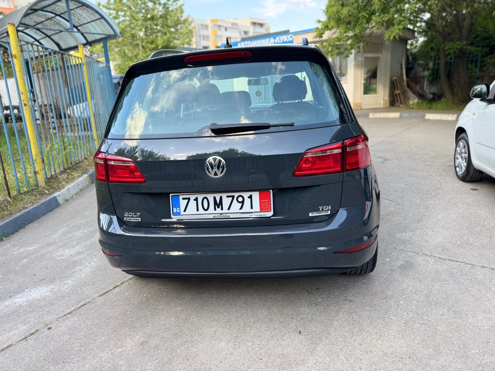 VW Sportsvan Италия топ състояние - изображение 4