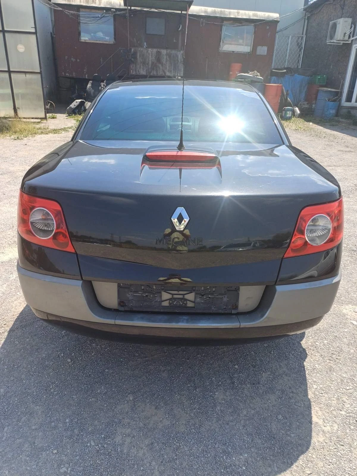 Renault Megane 2.0 - изображение 9